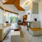 Viewpoint Tower By Interhome *